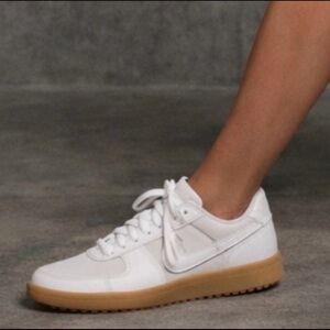 Nike Field General Trainers White Gum Sole Sneakers Women’s Size 8